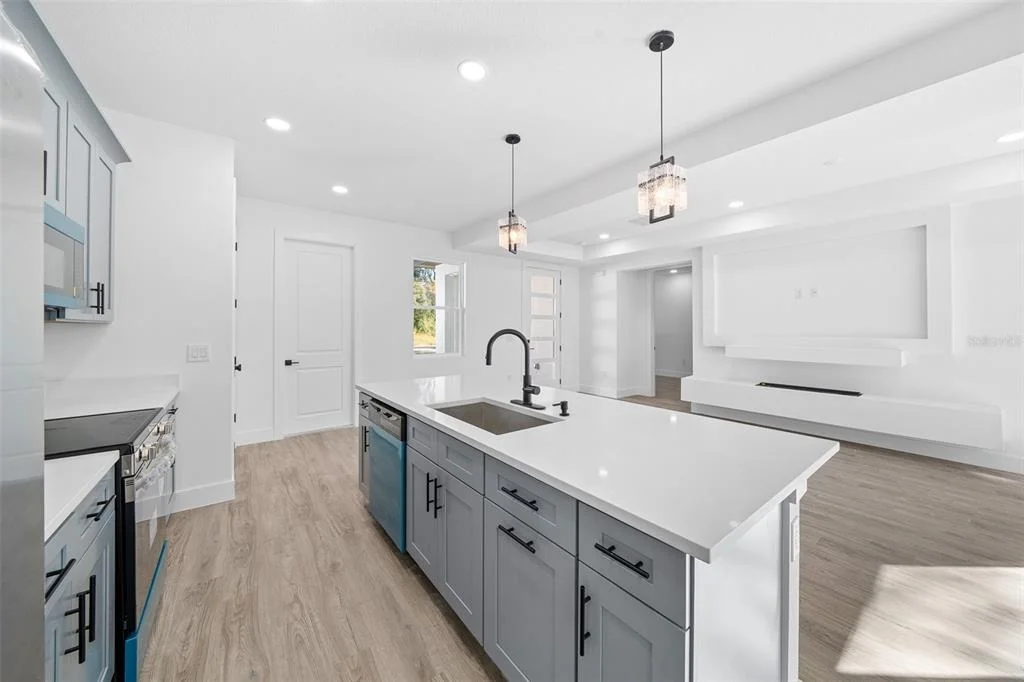 Photo of 4 OAK CIRCLE