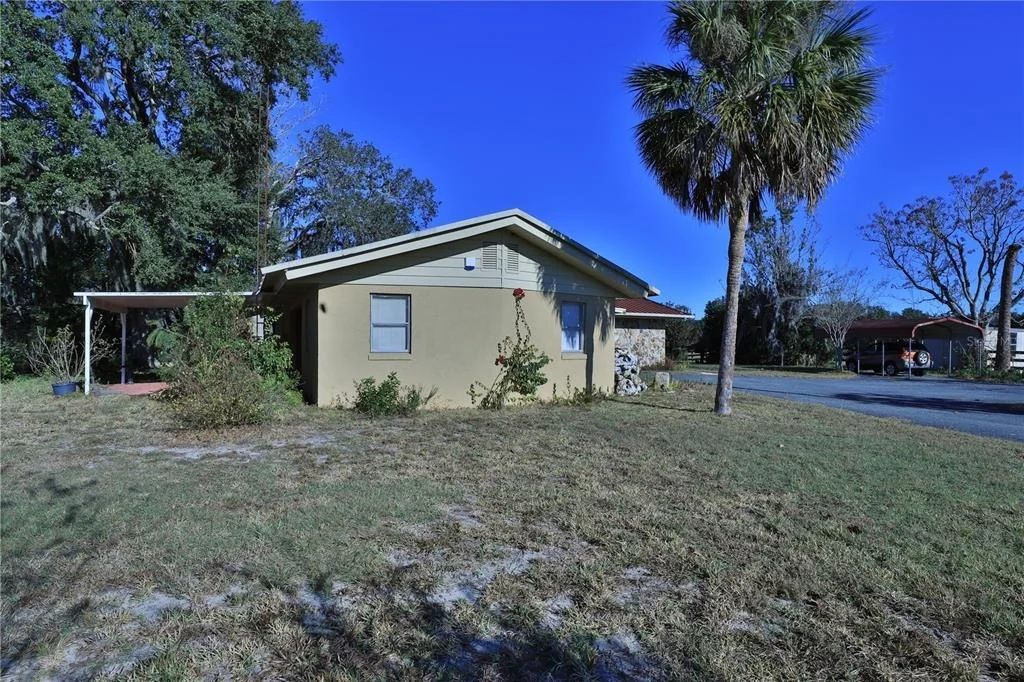 Photo of 2155 SE COUNTY HIGHWAY 484