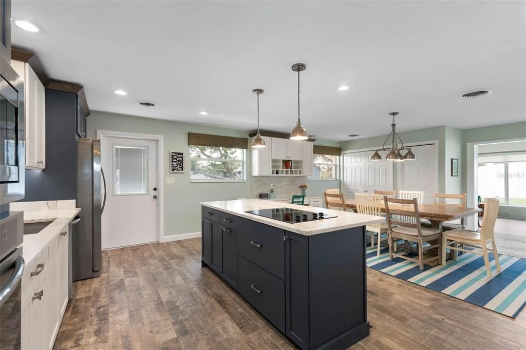 Photo of 76 BANYAN DRIVE