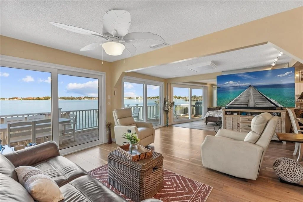 Photo of 33 N STARBOARD DRIVE