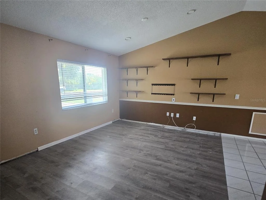 Photo of 4723 BUSTI DRIVE