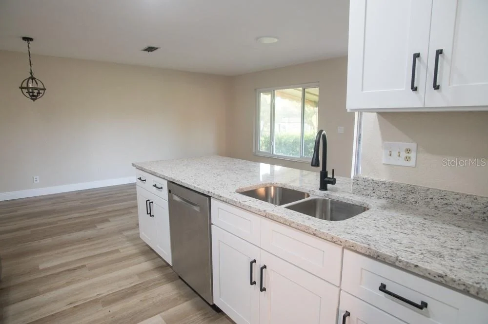 Photo of 1350 GLENGARRY DRIVE