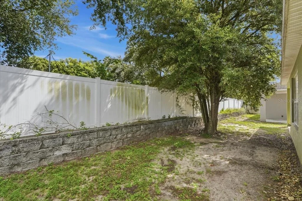 Photo of 1268 SALISBURY DR