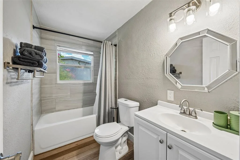 Photo of 520 FAIRFAX LANE