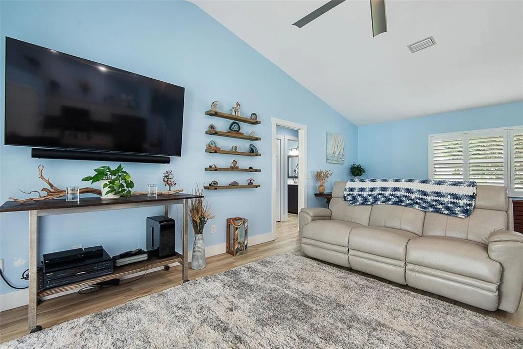 Photo of 62 BAYSIDE DRIVE