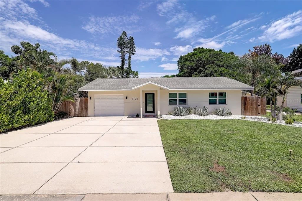Photo of 2121 PALM TERRACE