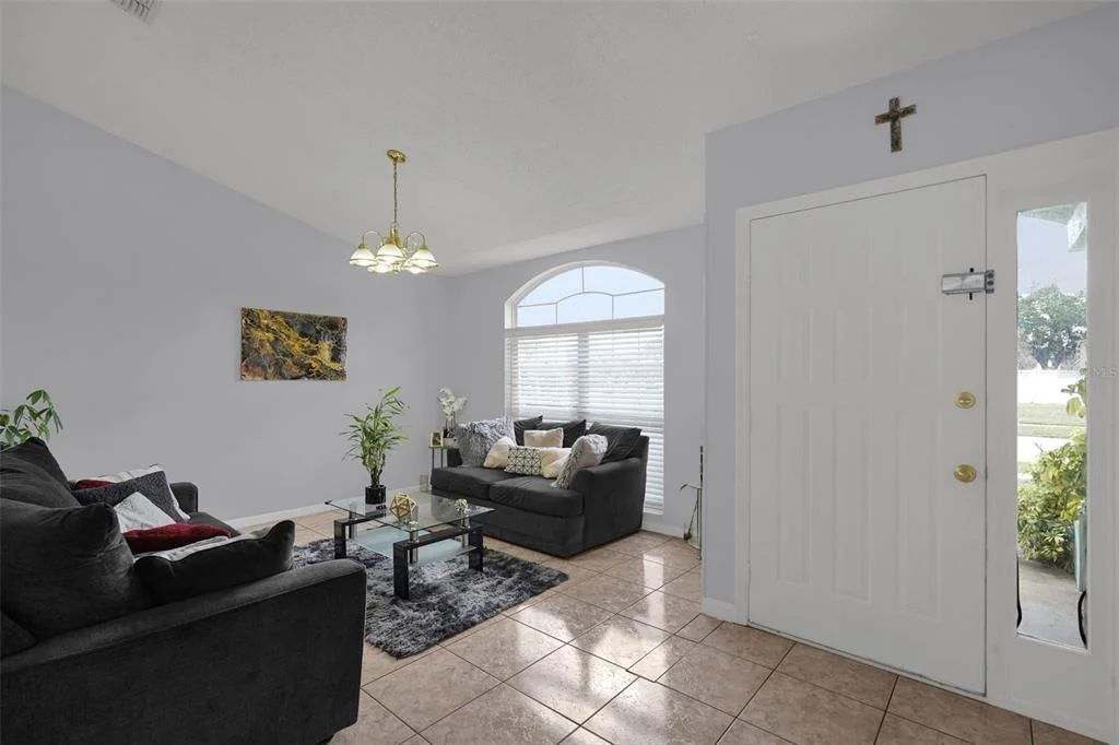 Photo of 230 LYTTON CIRCLE