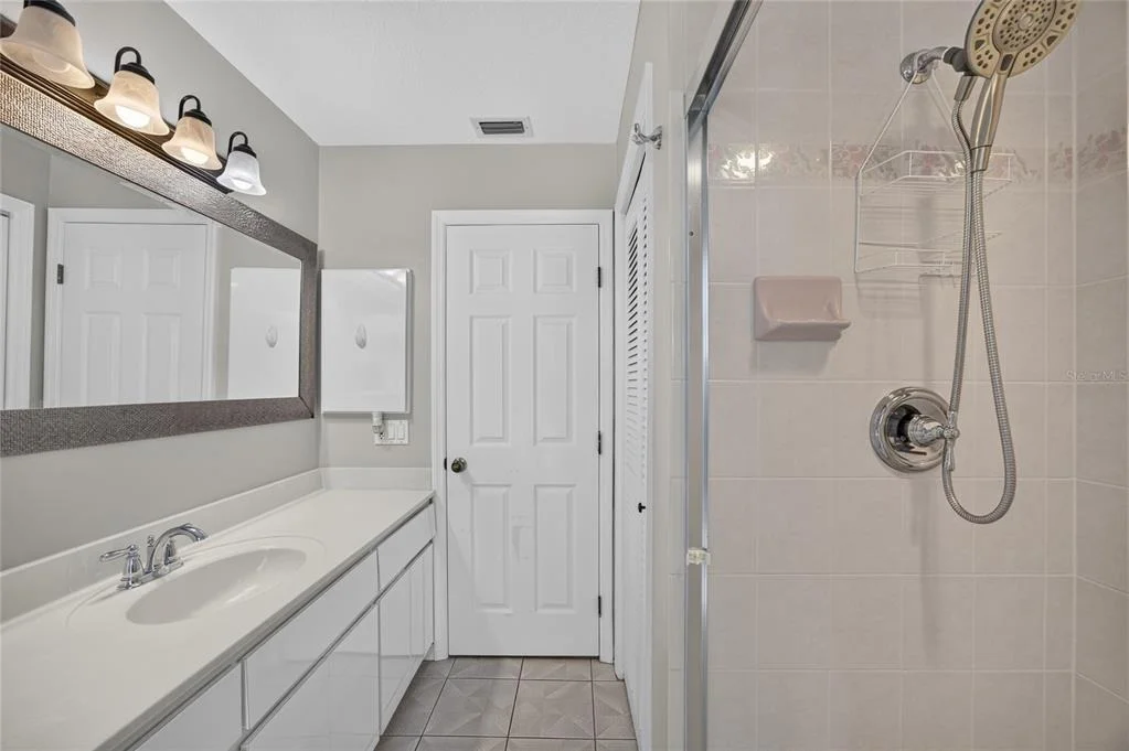 Photo of 2280 VIA ESPLANADE