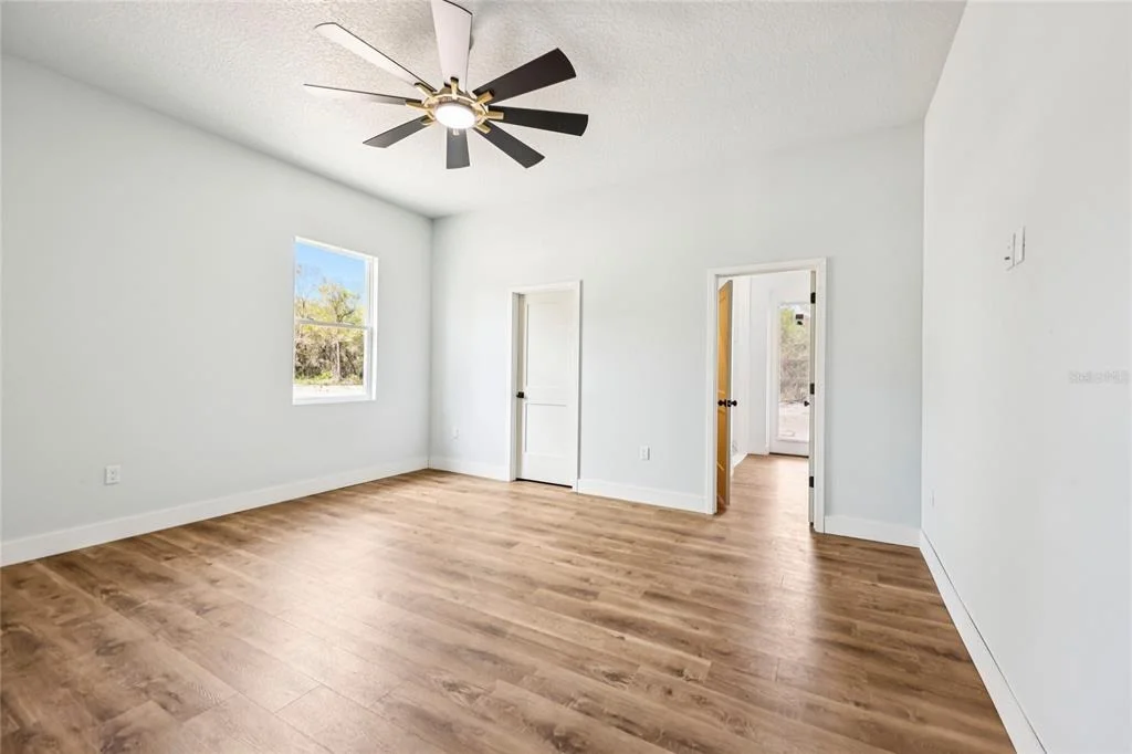 Photo of 351 MITNIK DRIVE