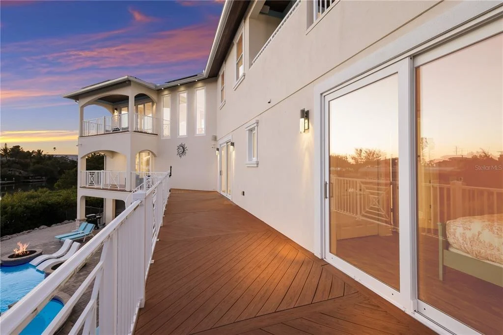 Photo of 313 HAMMOCK CIRCLE