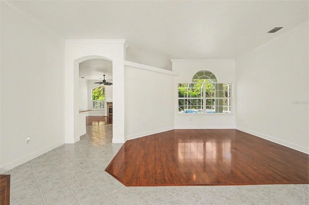 Photo of 8 FOX CLIFF WAY