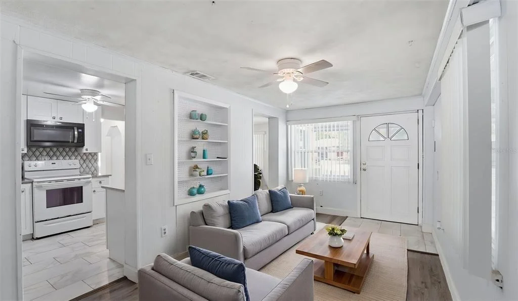 Photo of 8 ANGELES ROAD