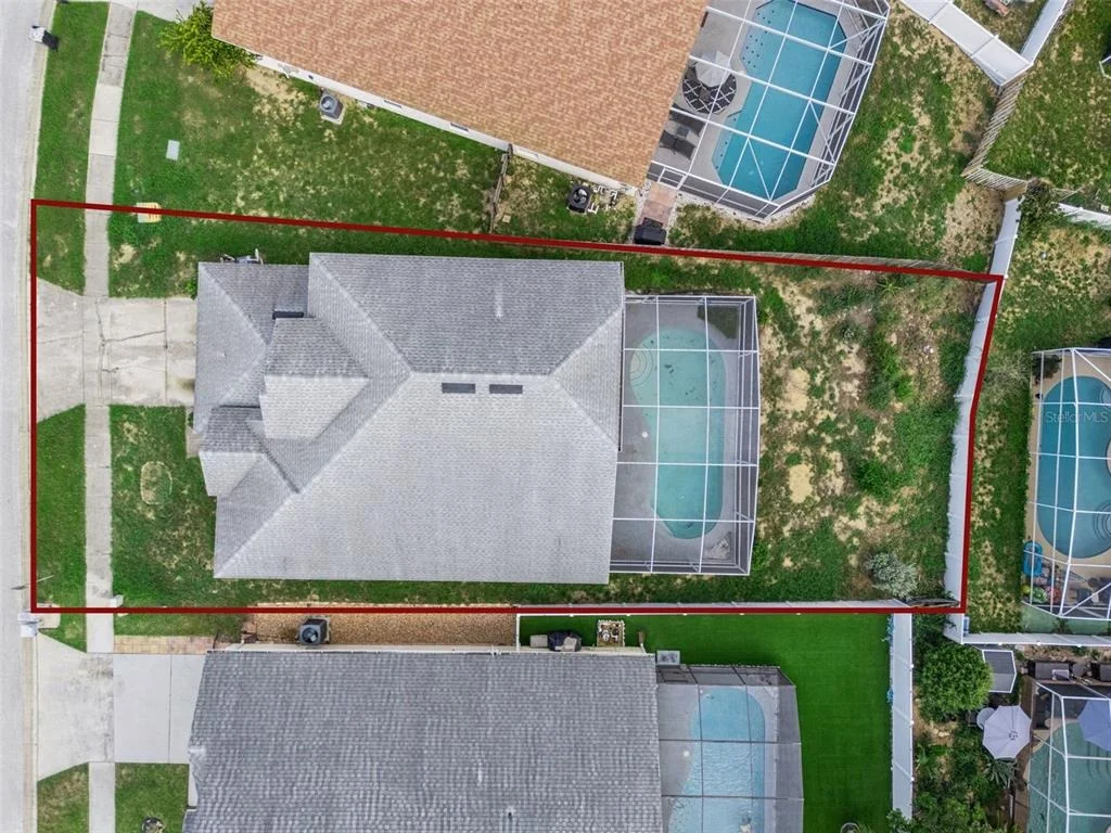 Photo of 523 ROCHESTER LOOP