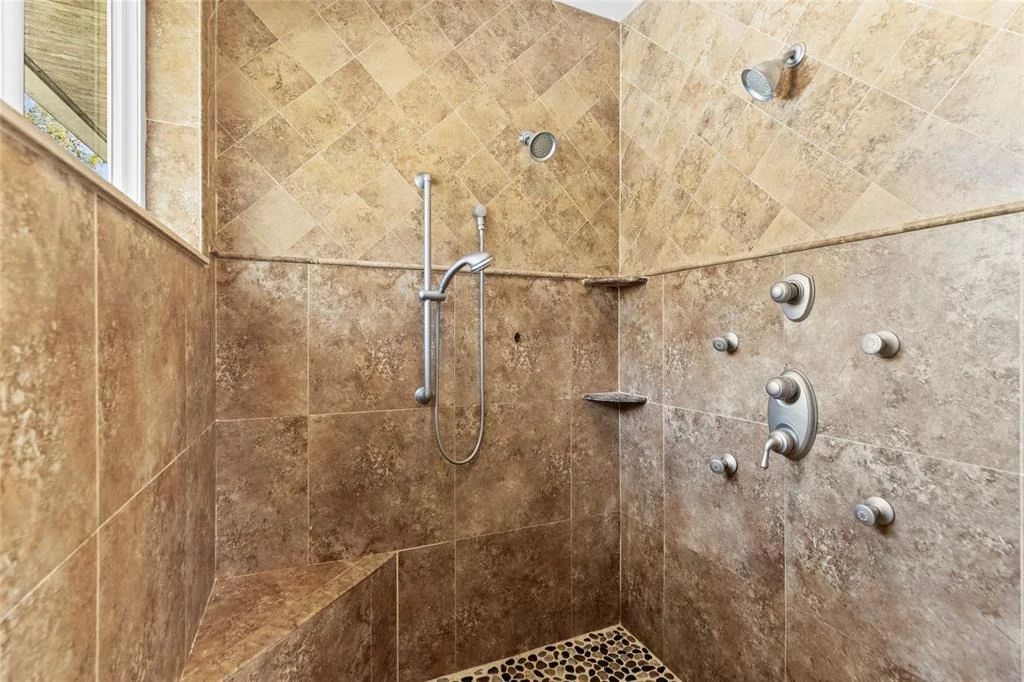 Photo of 5657 OCEANIC ROAD