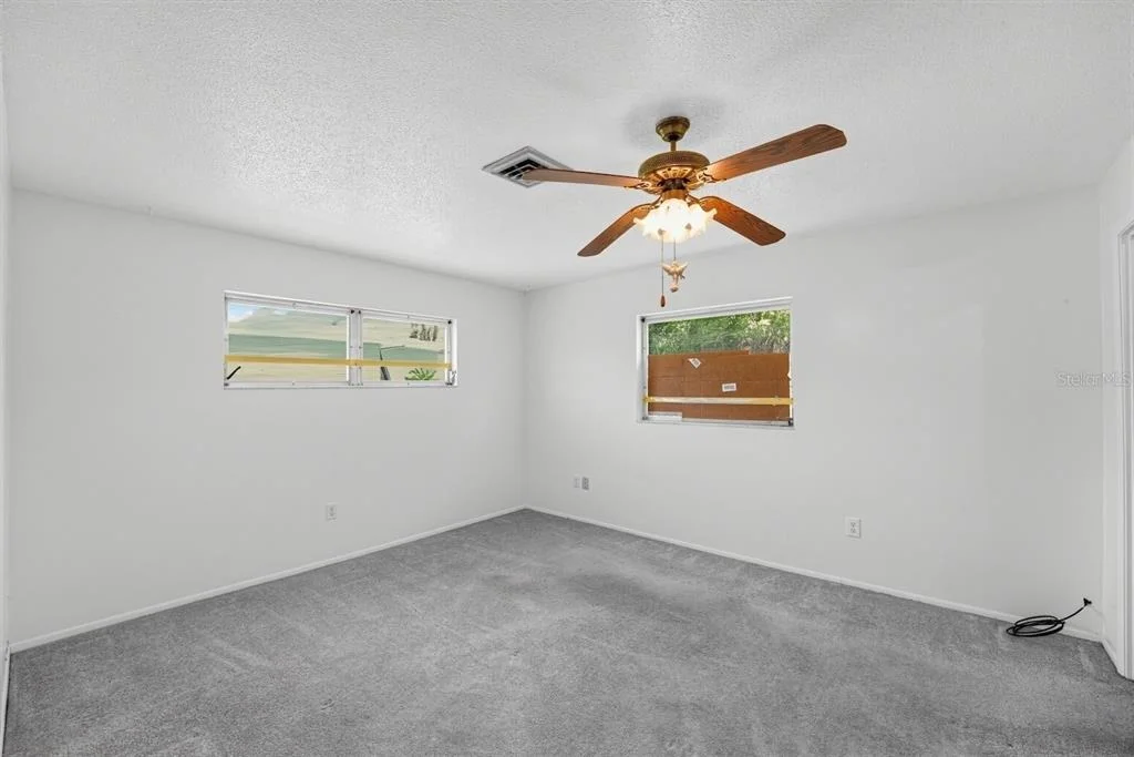 Photo of 520 CENTER ROAD