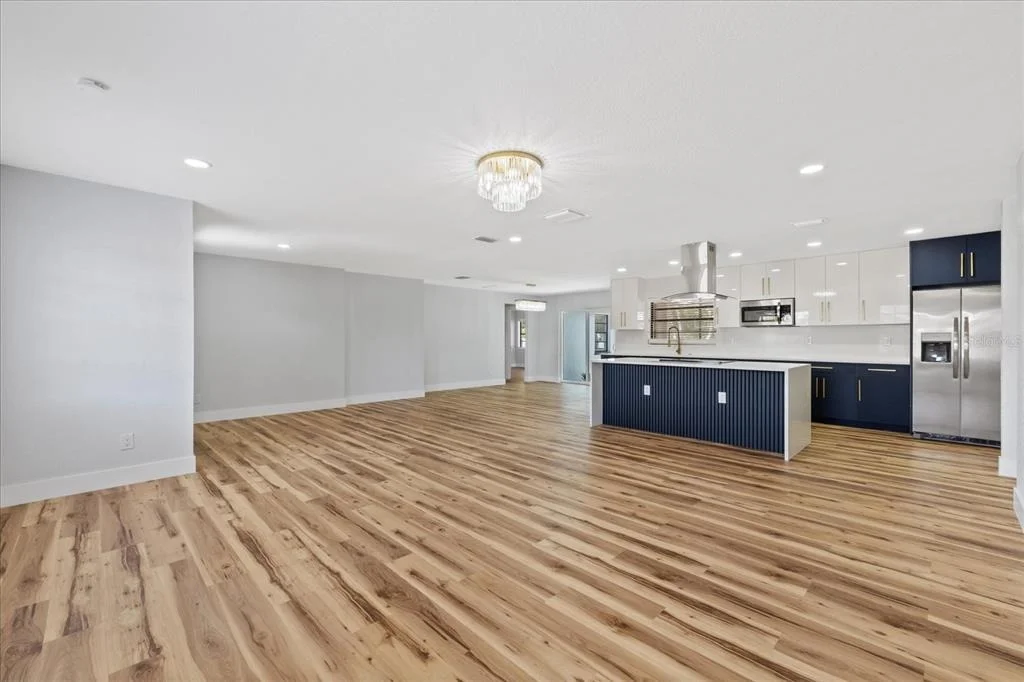 Photo of 12018 LINDEN DRIVE