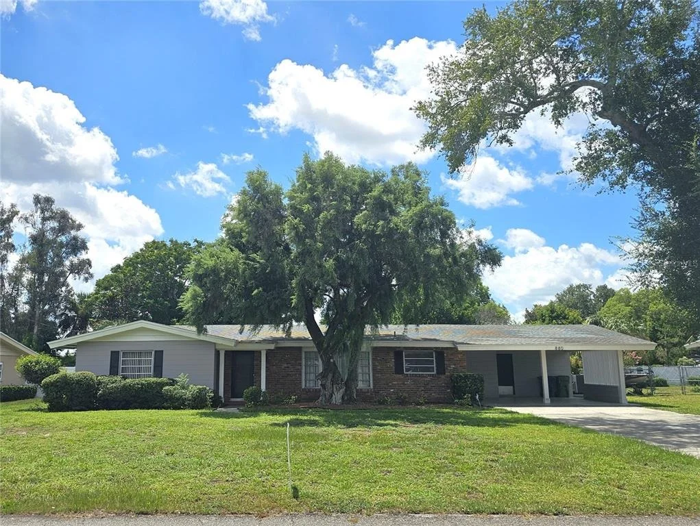 Photo of 880 OLEANDER DRIVE SE