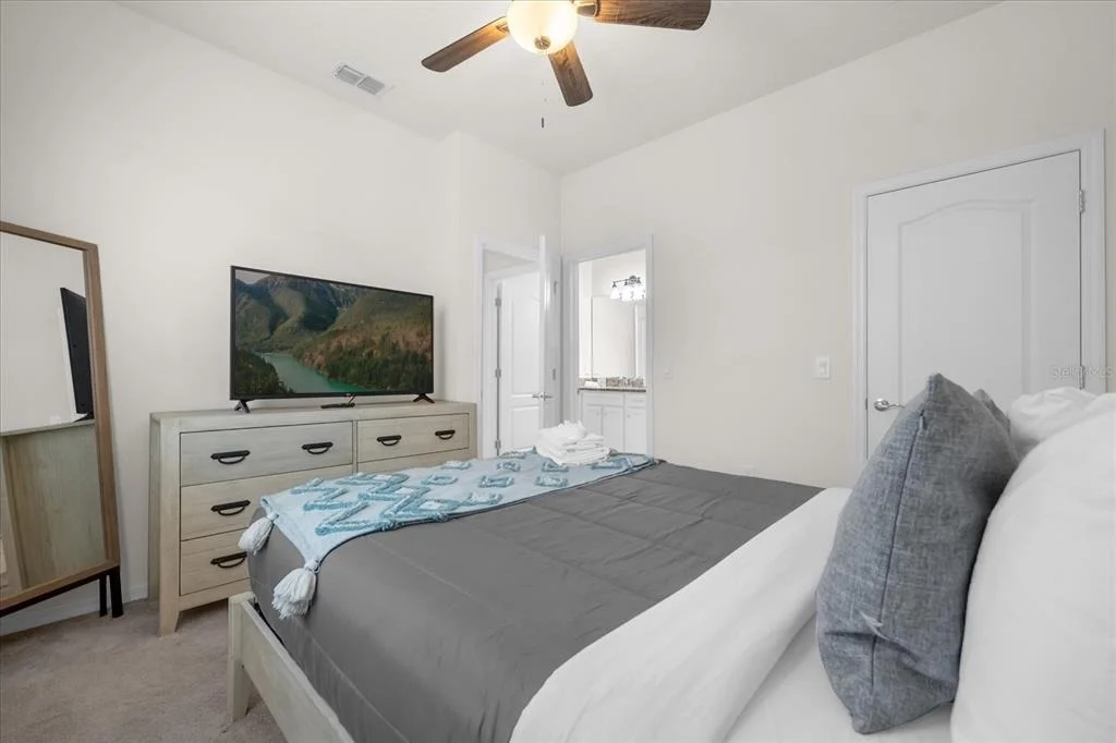 Photo of 7260 OAKMOSS LOOP