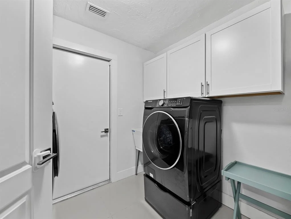 Photo of 622 TROPICAL CIRCLE