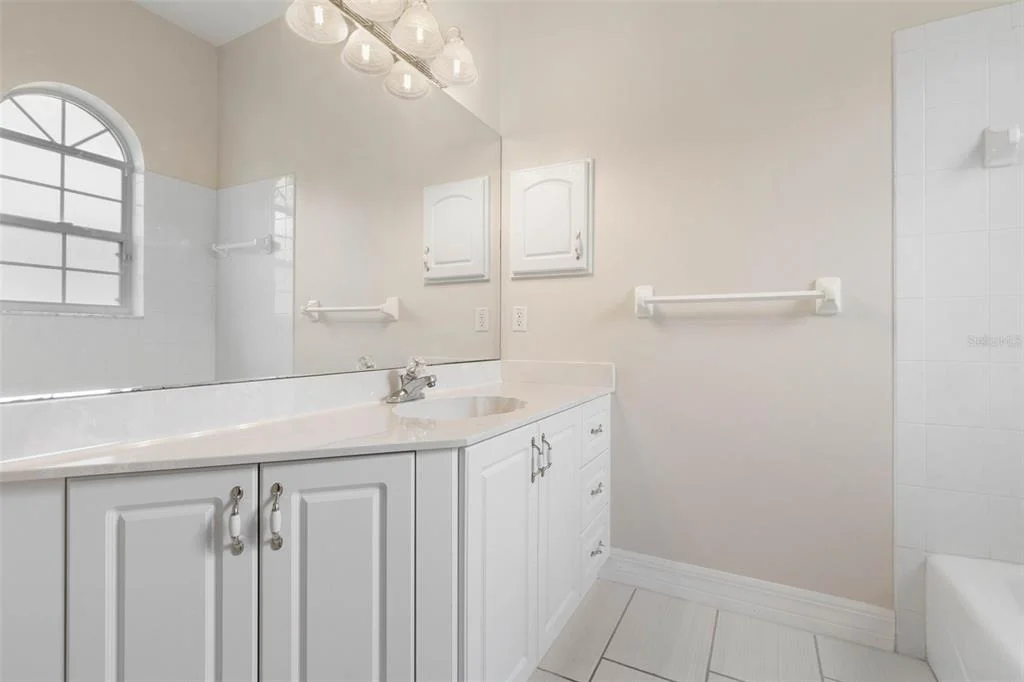 Photo of 47 CAMBRIDGE TRACE