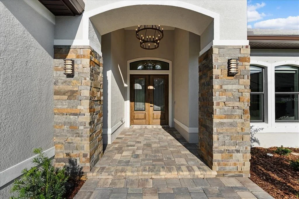 Photo of 46 RIVERVIEW BEND N