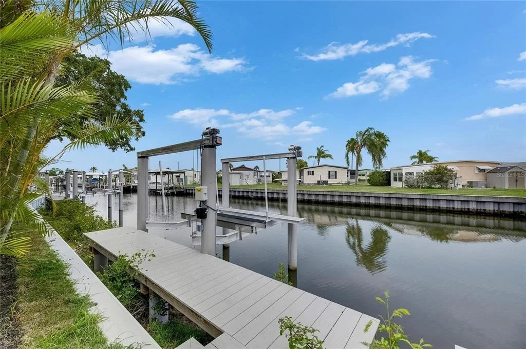 Photo of 6542 SIMONE SHORES CIRCLE