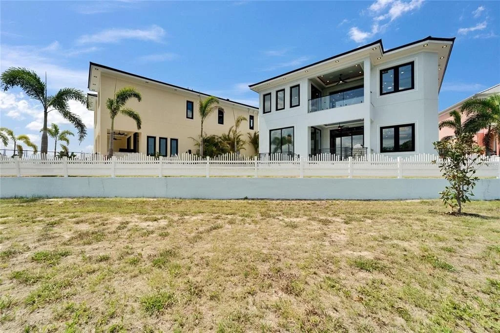 Photo of 6520 SIMONE SHORES CIRCLE