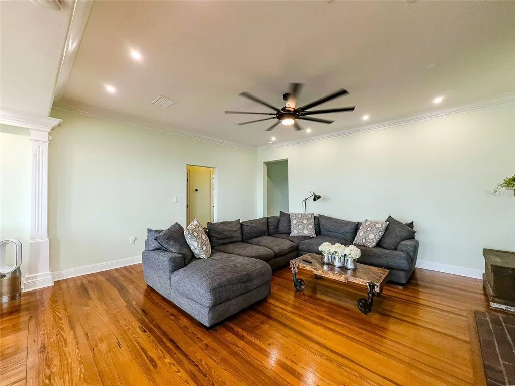 Photo of 4946 HALIFAX DRIVE