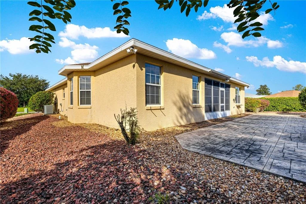 Photo of 8084 SW 81 LOOP