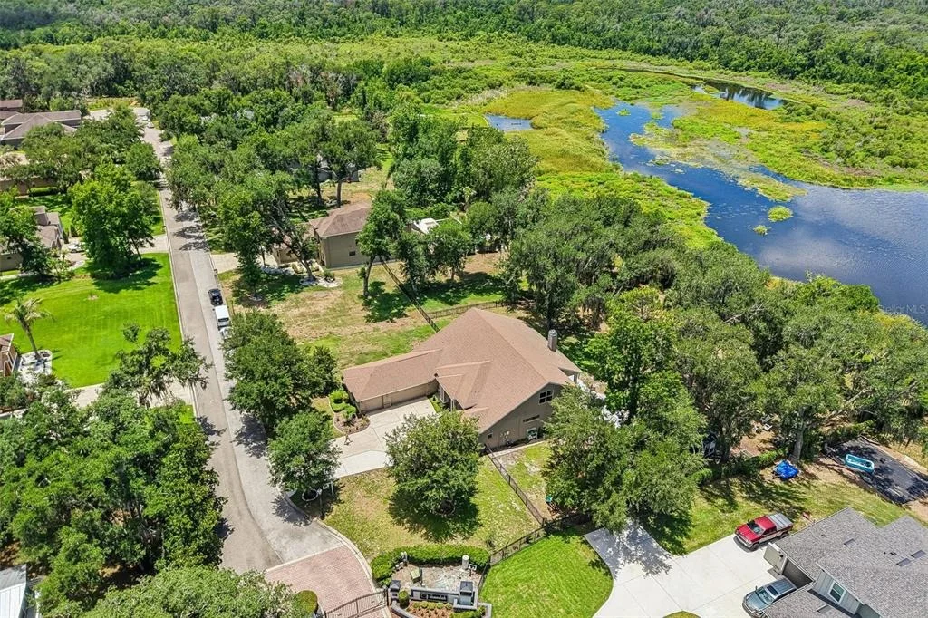 Photo of 11325 HIDDEN VALLEY LANE