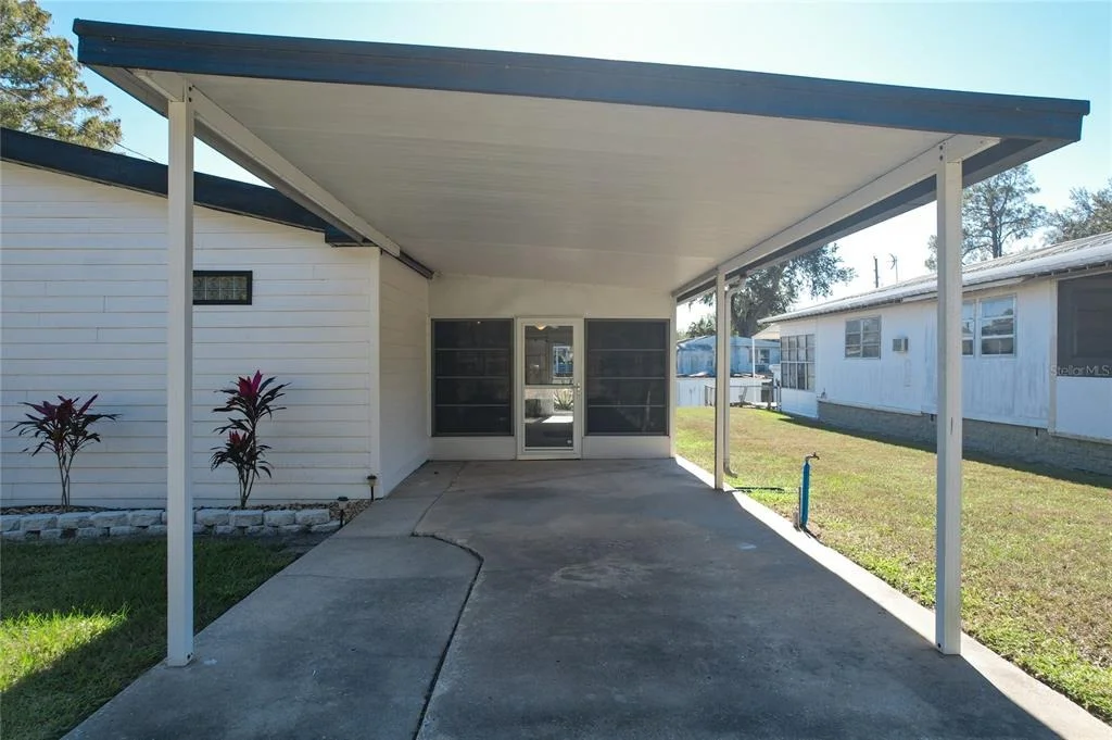 Photo of 13426 PALM DRIVE