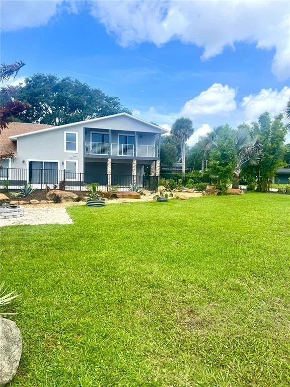 Photo of 1 HARRIS CIRCLE