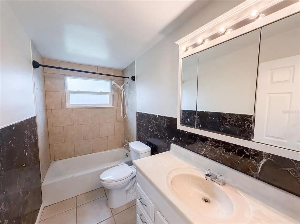 Photo of 119 LANTERN LANE