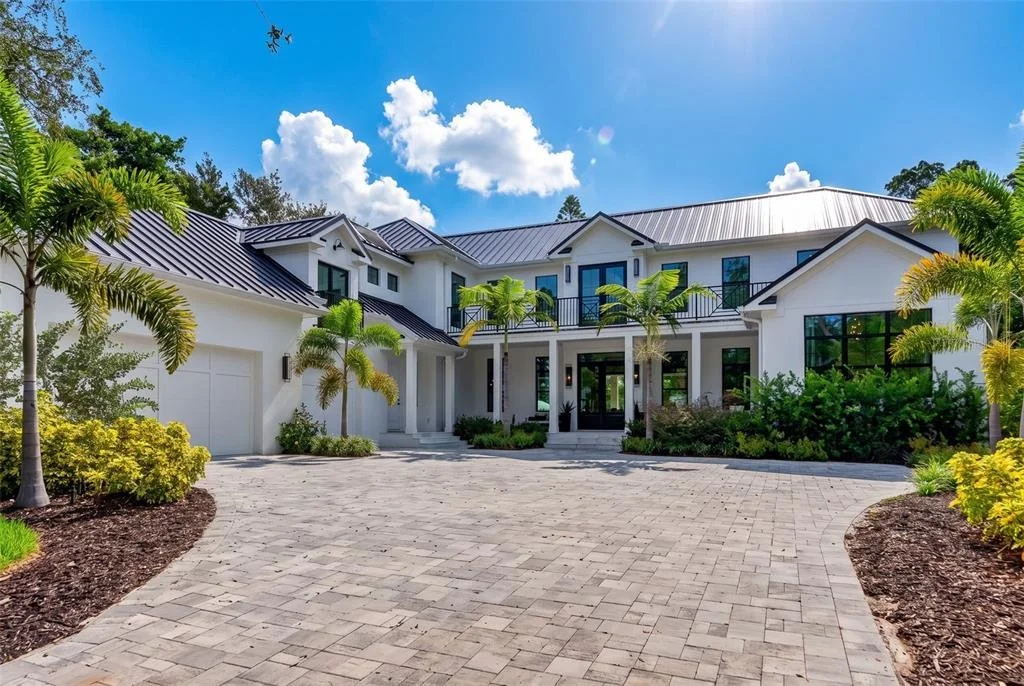 Photo of 656 TROPICAL CIRCLE