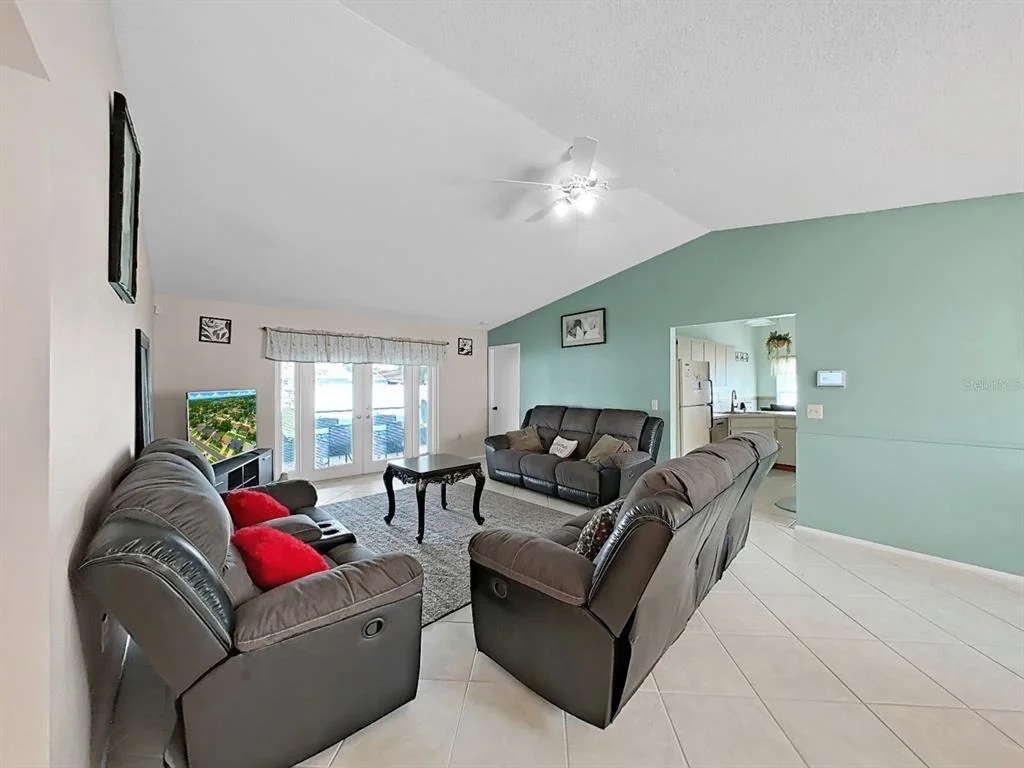 Photo of 726 STILLVIEW CIRCLE