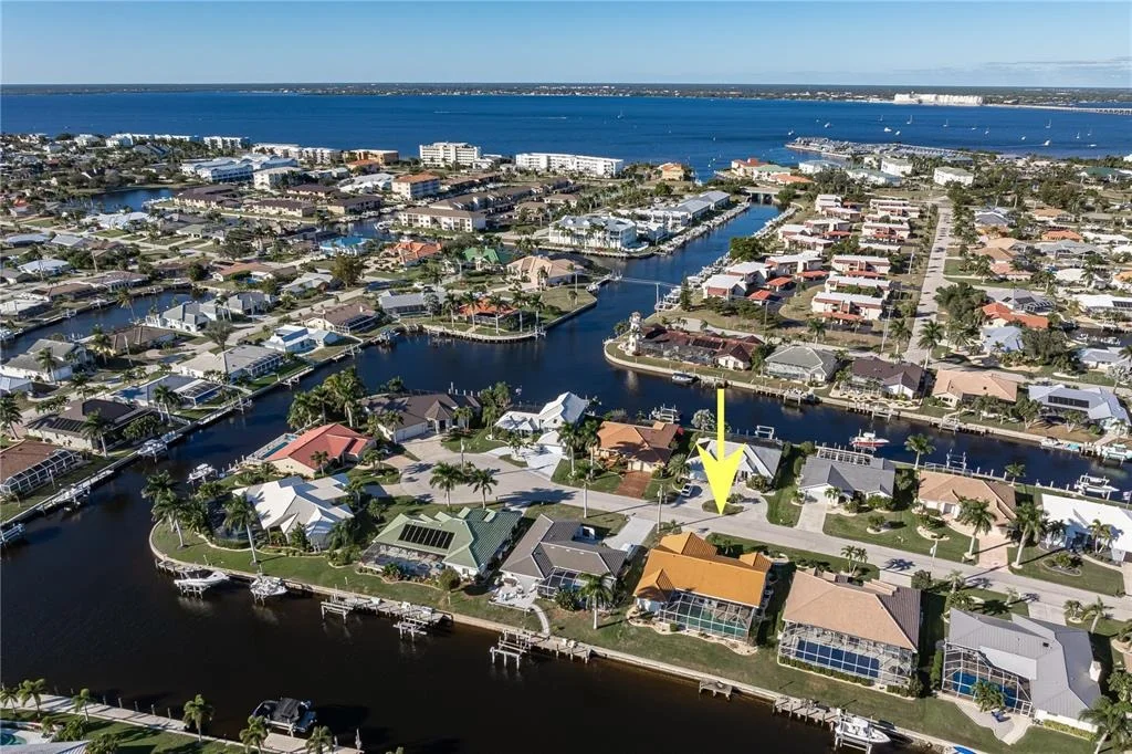 Photo of 1119 VIA FORMIA