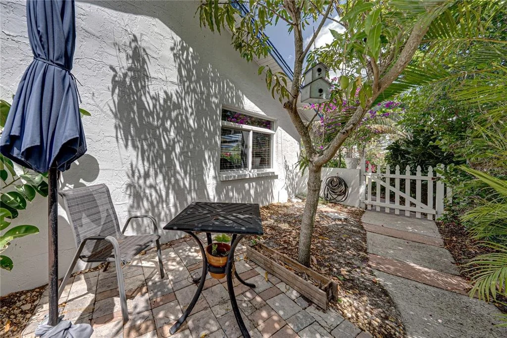 Photo of 906 SAGO PALM WAY