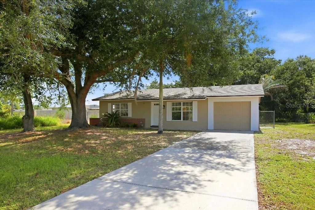 Photo of 2278 PINELLAS DRIVE