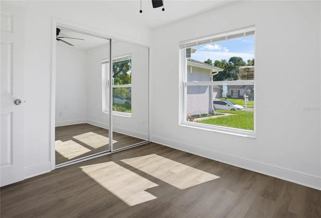 Photo of 1060 DEES DRIVE