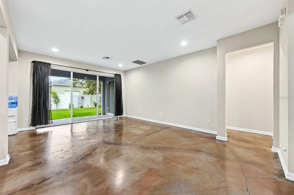 Photo of 1135 TOLUKE POINT
