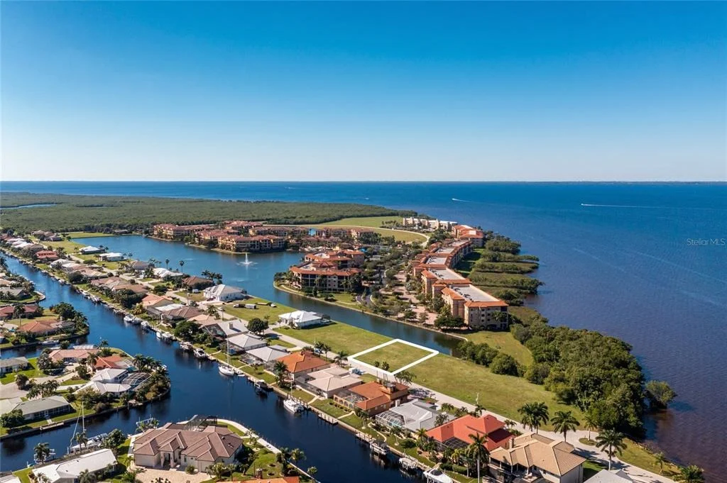 Photo of 65 COLONY POINT DRIVE