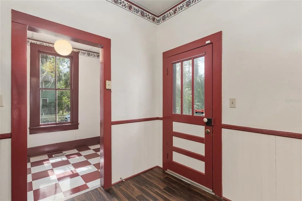 Photo of 306 NE 3RD STREET