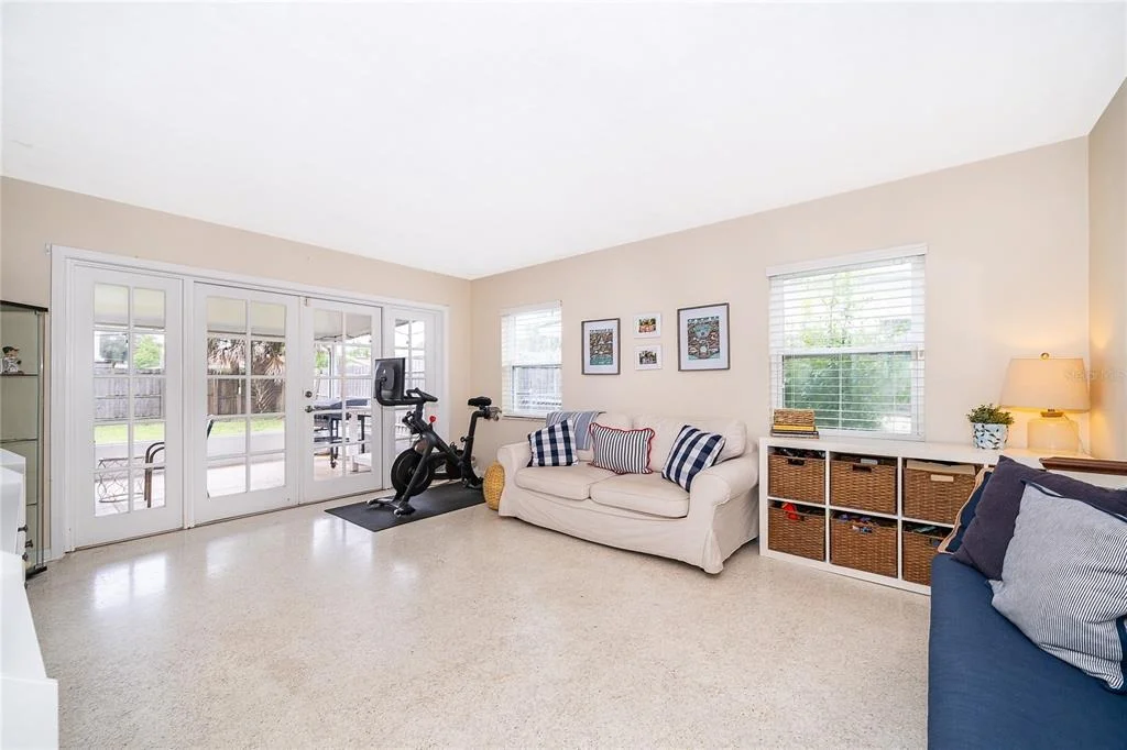 Photo of 2464 HUNTERFIELD ROAD