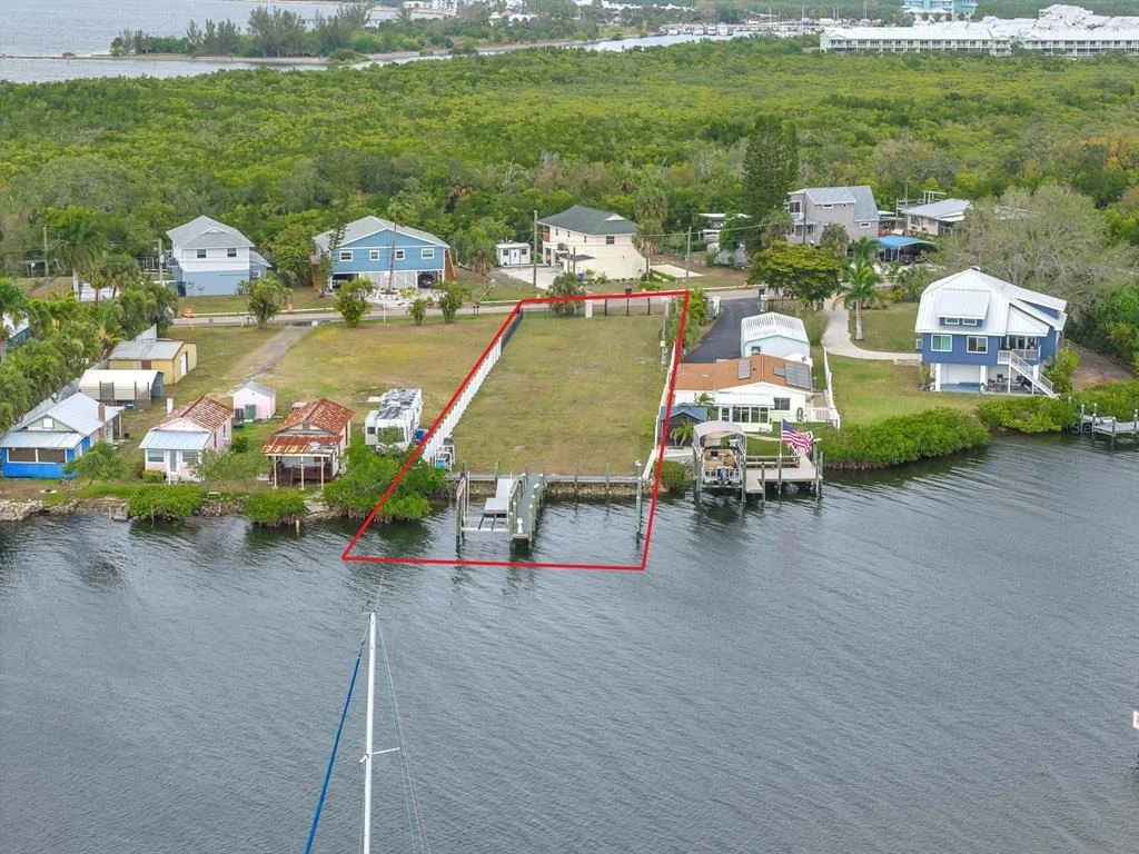 Photo of 3304 W SHELL POINT ROAD