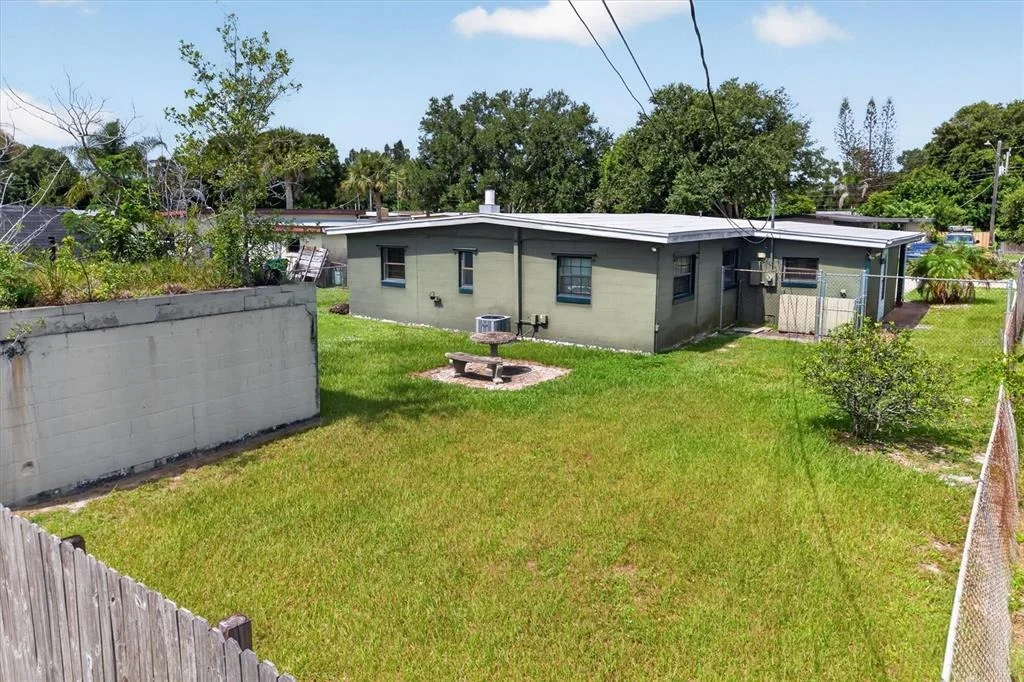 Photo of 1865 CEDARWOOD DRIVE