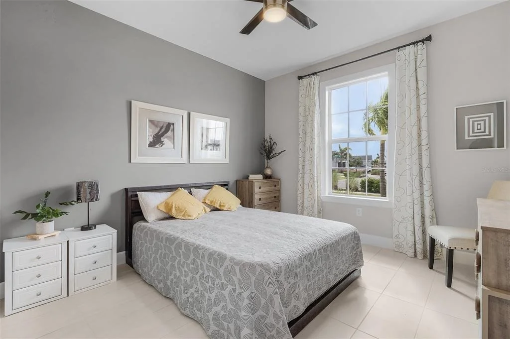 Photo of 42211 EDGEWATER DRIVE
