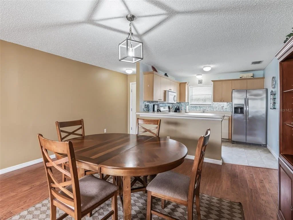 Photo of 897 LIVINGSTON LOOP