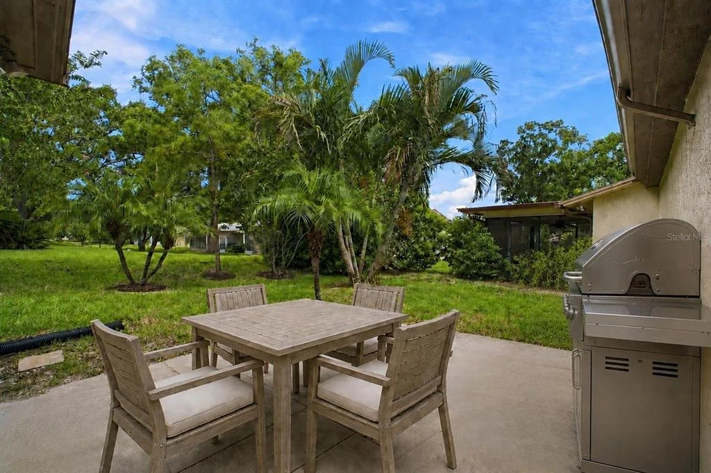 Photo of 2336 MALCOLM DRIVE