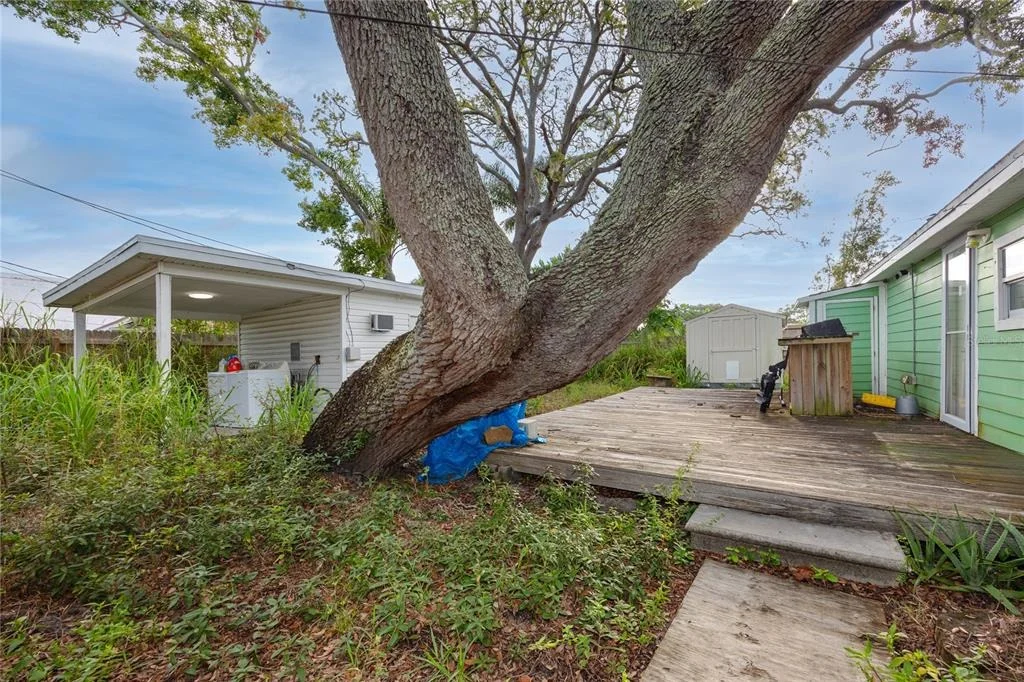 Photo of 1250 LAKEVIEW ROAD
