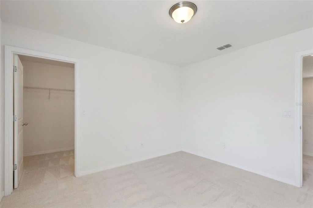 Photo of 16031 PEBBLE BLUFF LOOP